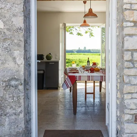 Dom wakacyjny Le Garden Family - Rando Escalade- Avec Jardin Spacieux - Confort & Wifi - Parking Prive - Golf Et Chateau A 15 Minutes *